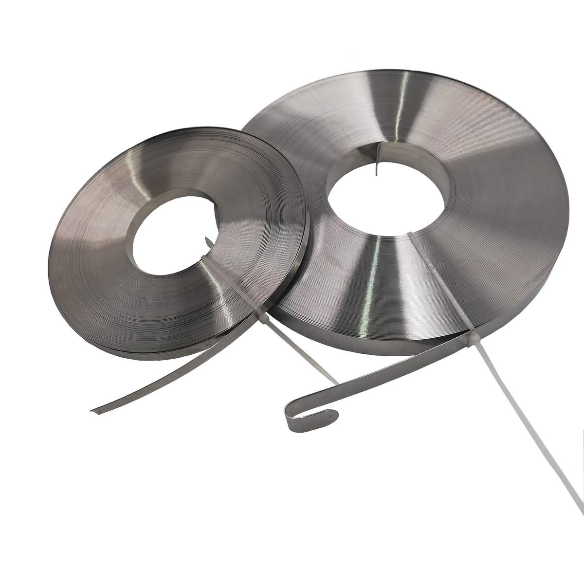 Stainless steel banding strap for power transmission lines